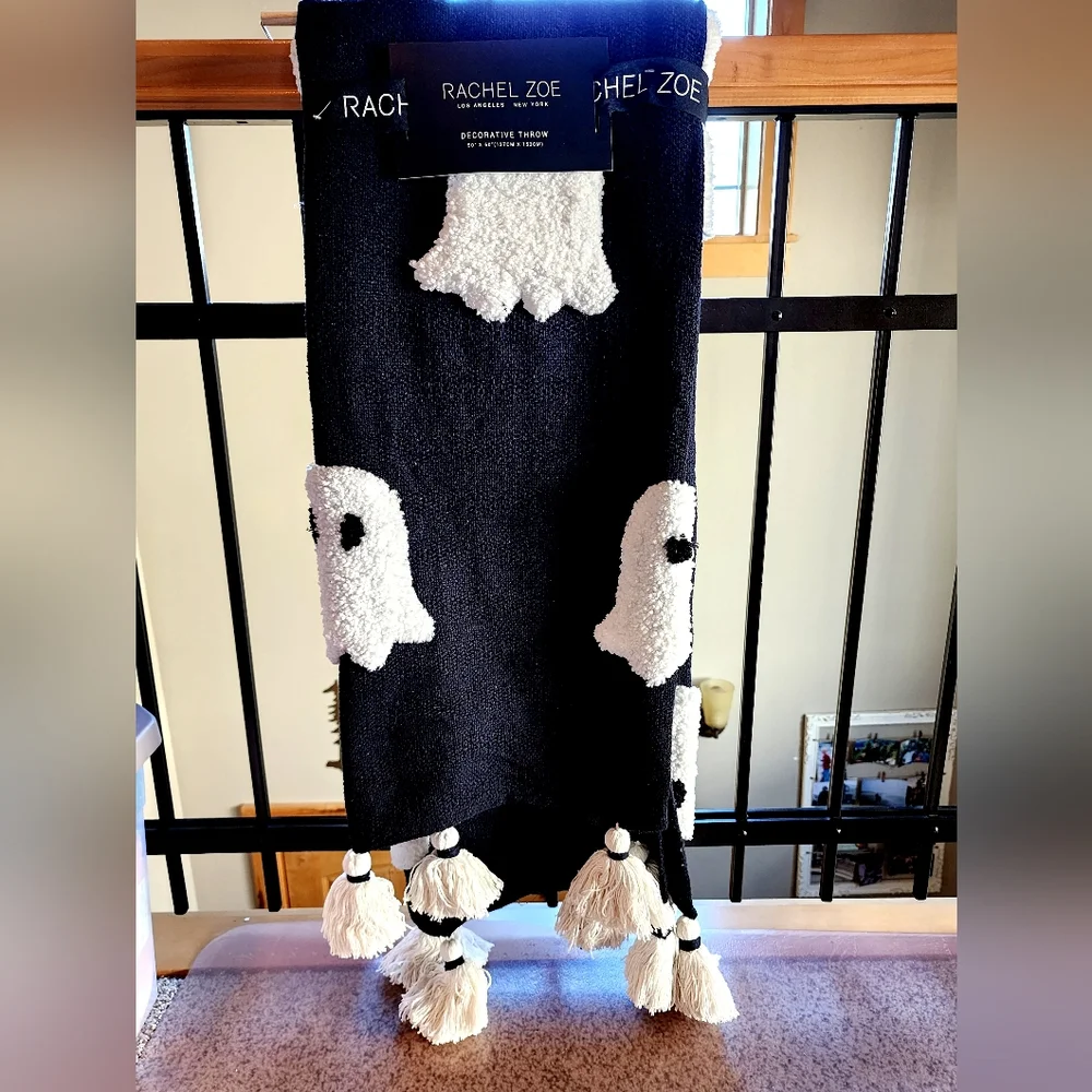 NWT Rachel Zoe Ghost Throw Blanket Viral Ghost Blanket Sherpa Ghost Throw
